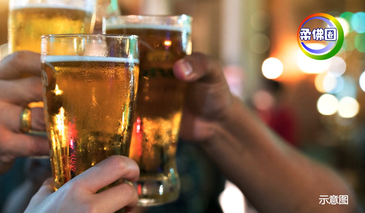 古来逾50人无视MCO   饮酒狂欢