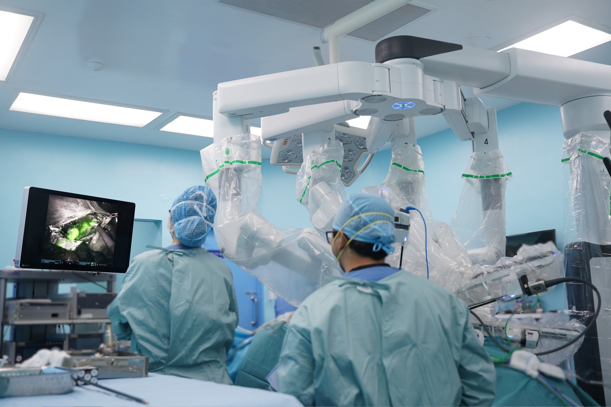 ■KPJ柔佛专科医院成功实施机器人辅助手术。