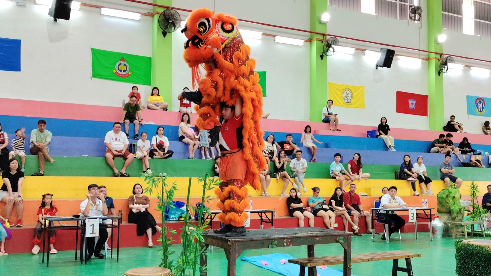 ■《U12 传统南狮》参赛队伍发挥所能，争取高分。