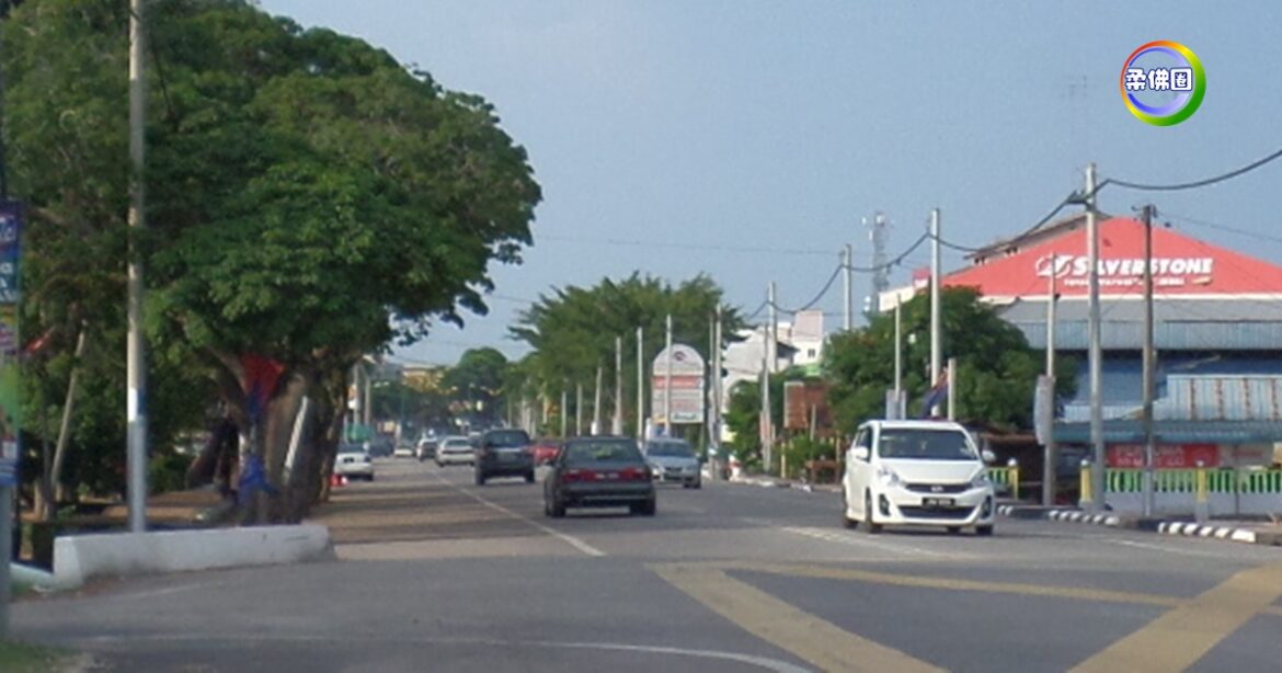 2月3日麻坡水管破裂  滤水站停運  玉射和武吉甘蜜区突发制水 。