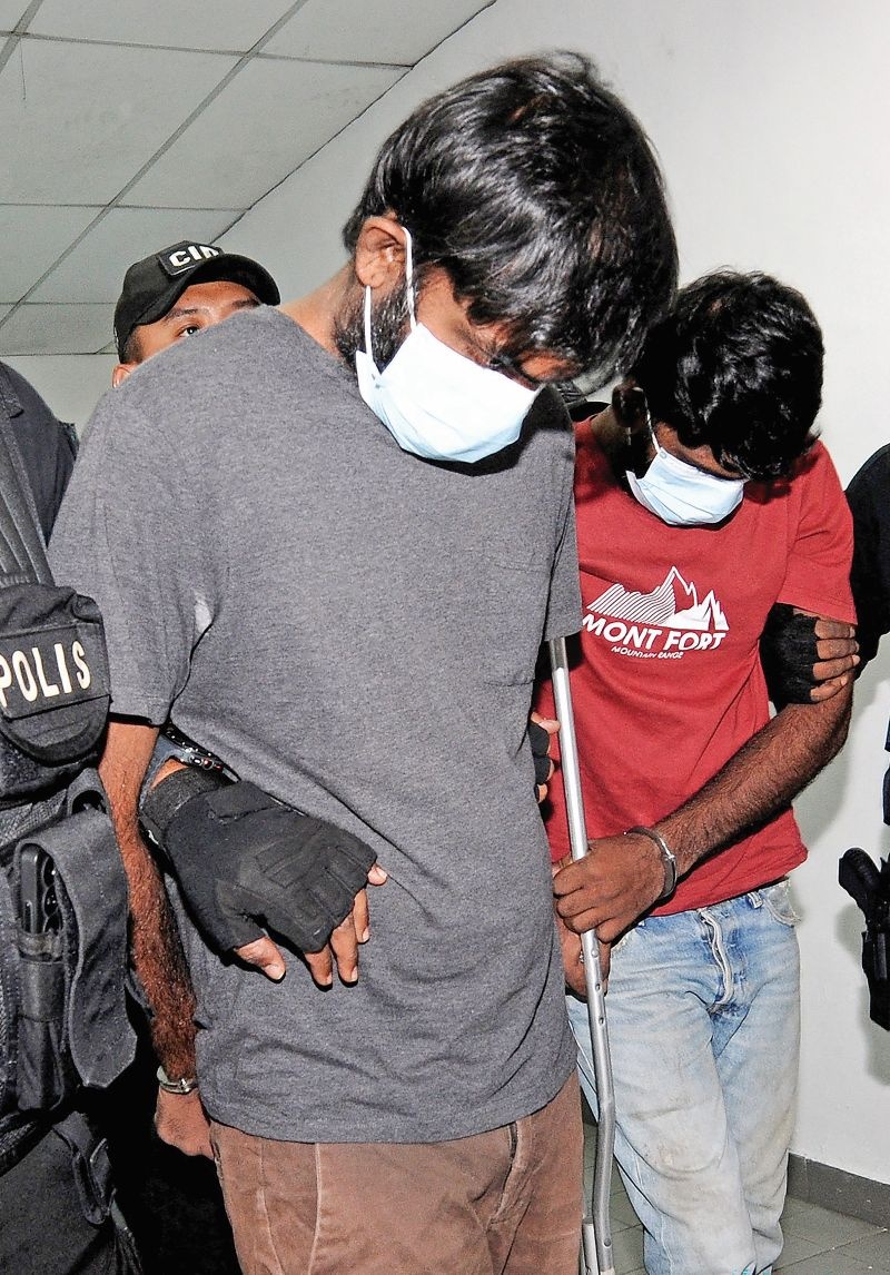 ■印裔兄弟控谋杀。（图: Utusan）